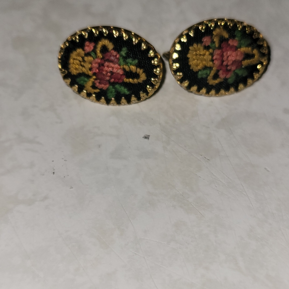 1950's embroidery style clip on's!